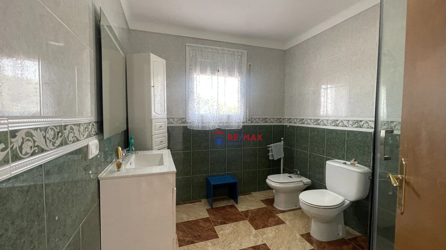 Bonita Casa Pareada con Espacios Exteriores en Vilajuïga
