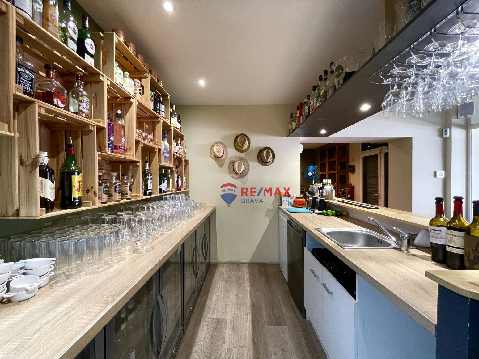 Roses, Santa Margarita: se traspasa un negocio de bar restau