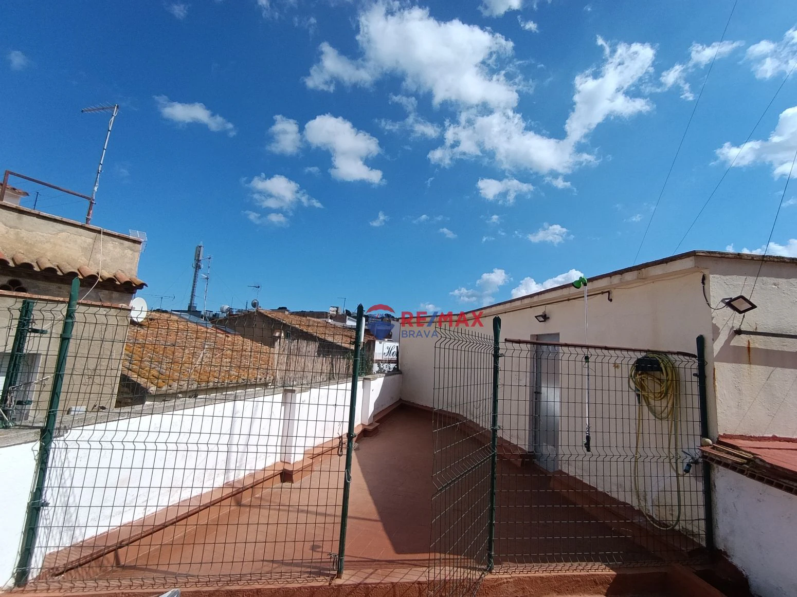 Casa en venta en Llançà con terraza, 3 habitaciones , dere