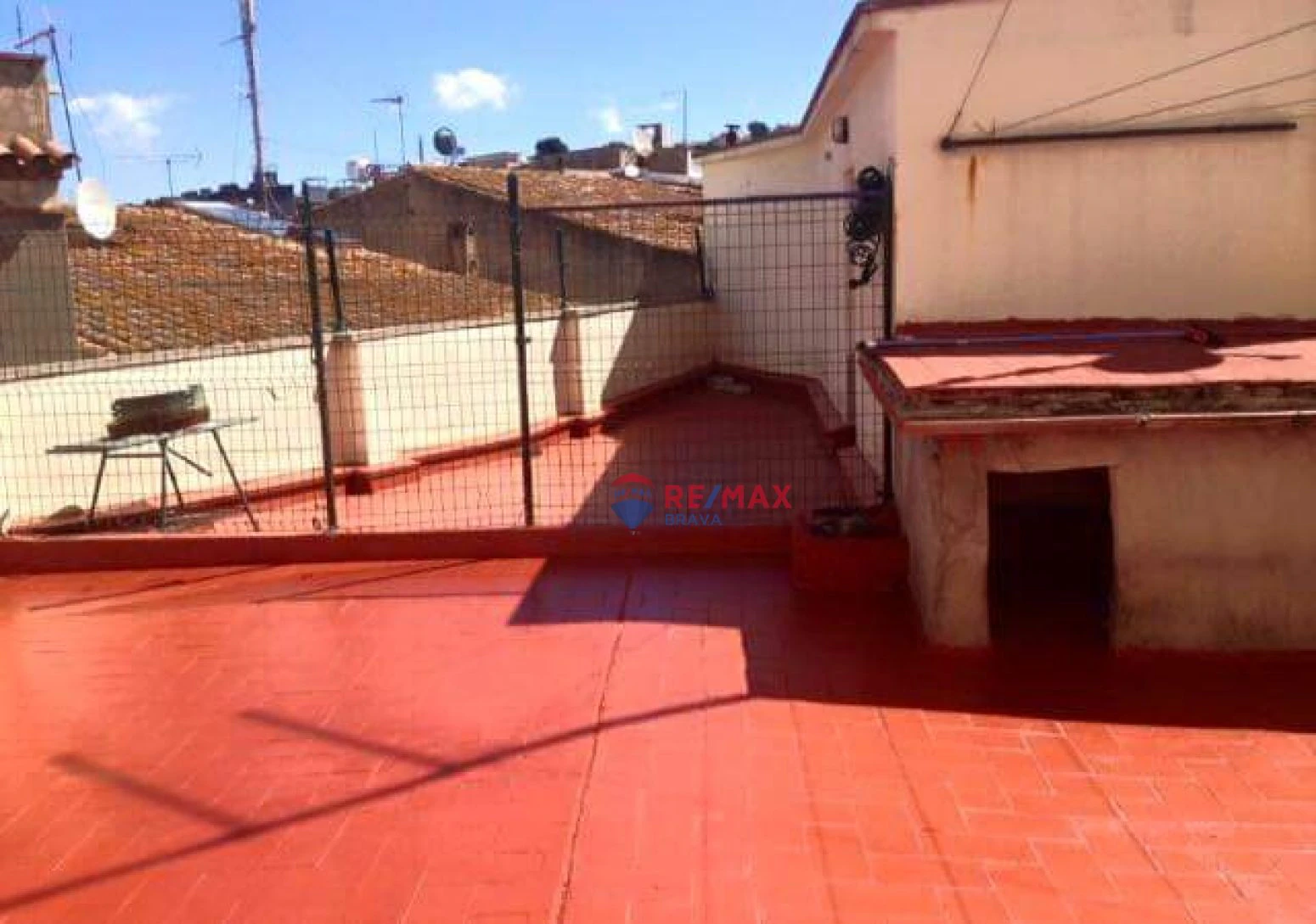 Casa en venta en Llançà con terraza, 3 habitaciones , dere