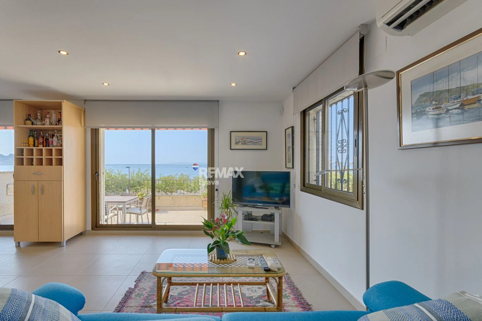 Exclusivo Apartamento Frente al Mar en Roses con Impresionante Terraza de 256 m²