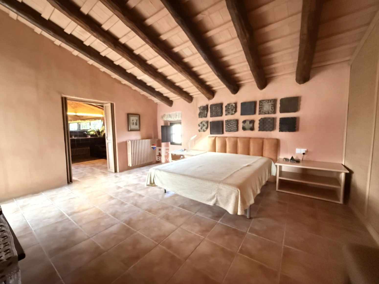 Encantadora Casa de Piedra Restaurada en el Corazón Histórico de Madremanya