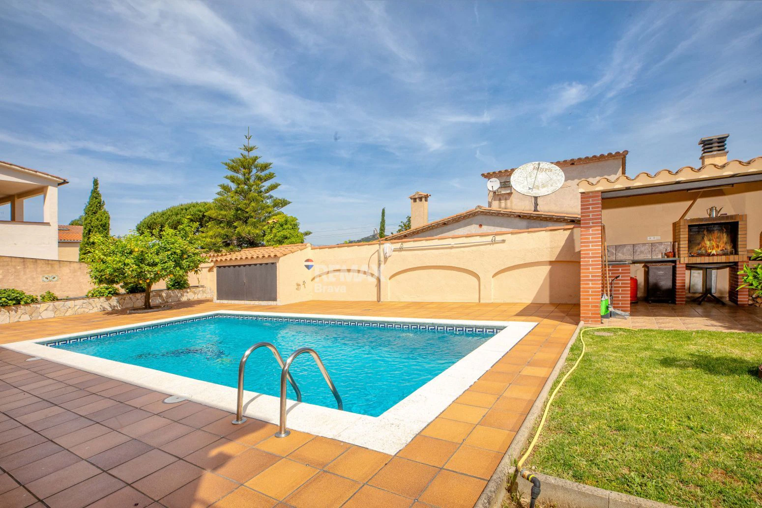 Elegante Villa Mediterránea en S’Agaró a Pocos Minutos de la Playa de Sant Pol