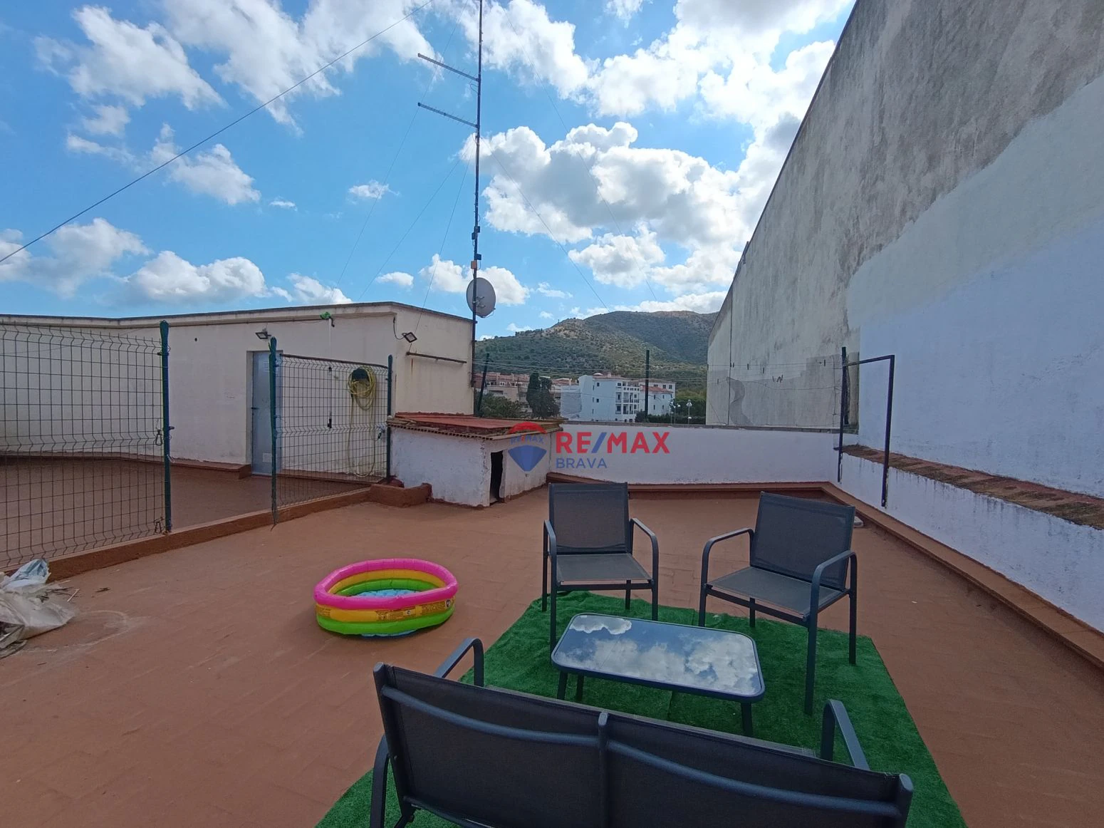 Casa en venta en Llançà con terraza, 3 habitaciones , dere