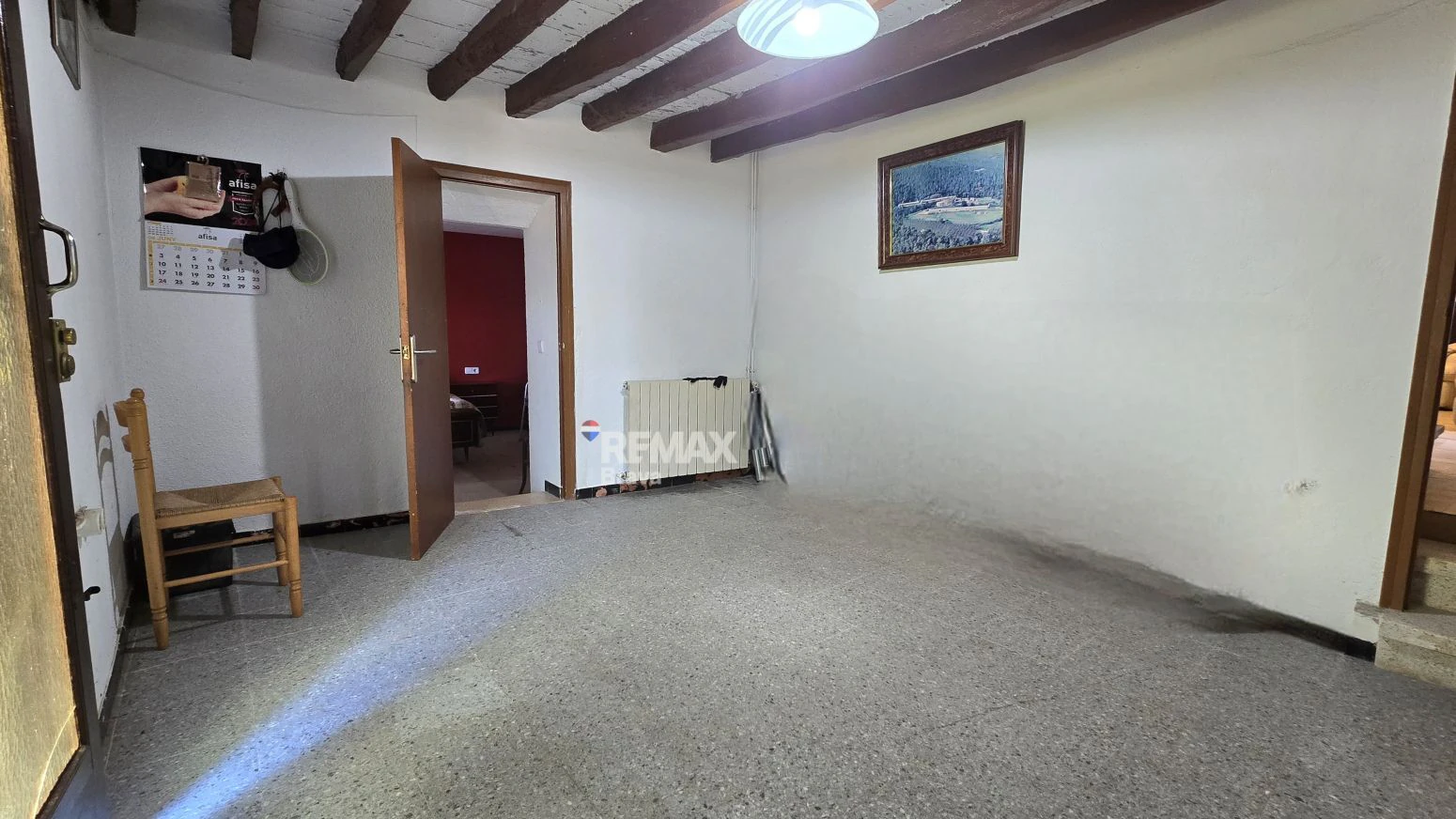 Finca Rústica 12h en Brunyola con Naves Avícolas Alquiladas e Ingresos Mensuales