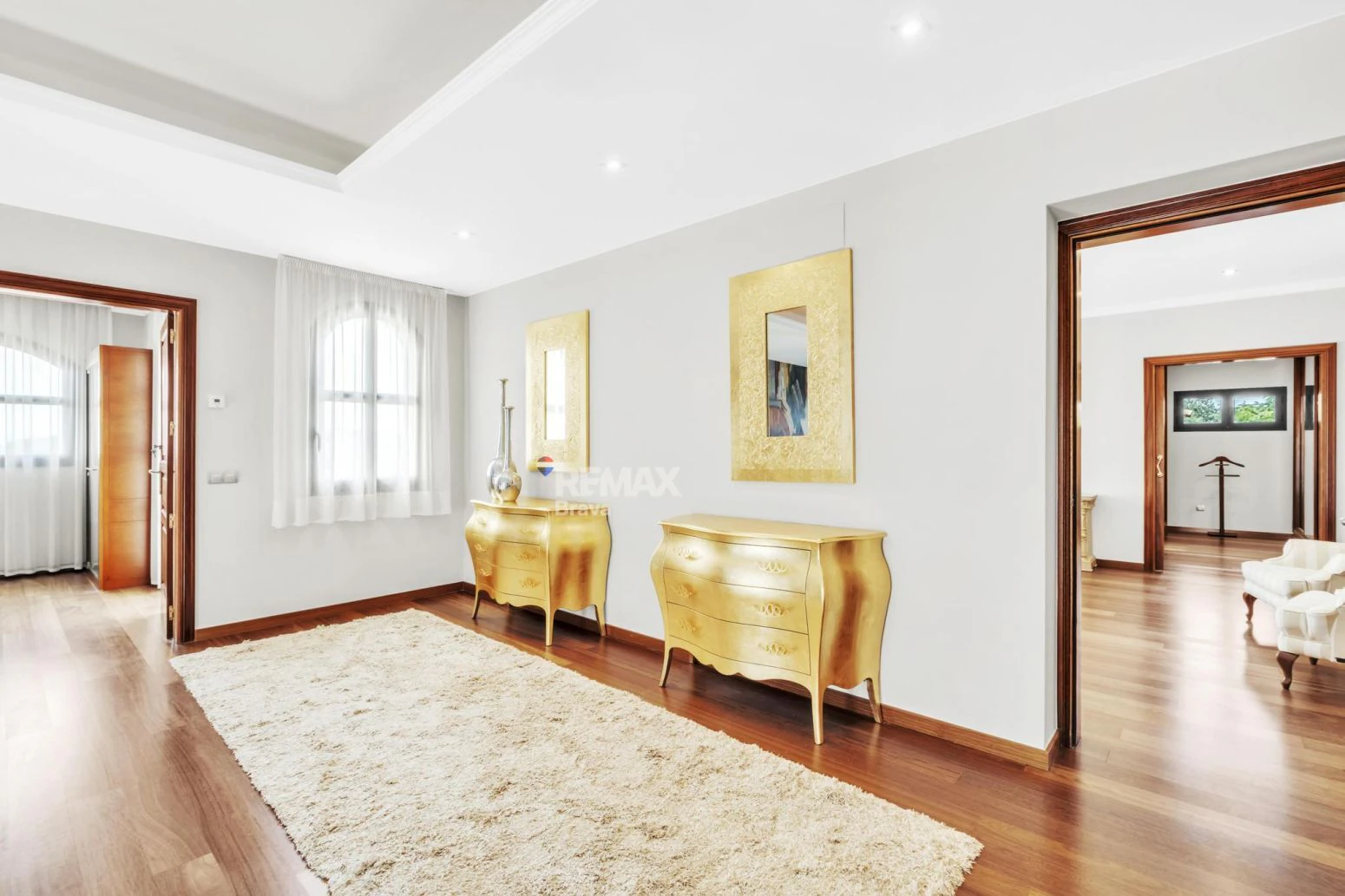 Villa Premium en Primera Línea de Golf en Peralada con Amplios Jardines y Privacidad Total