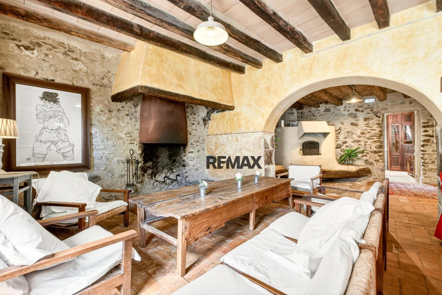 Casa de pueblo con encanto y más de 500 m² entre el Pla de l’Estany y l’Alt Empordà con licencia turística