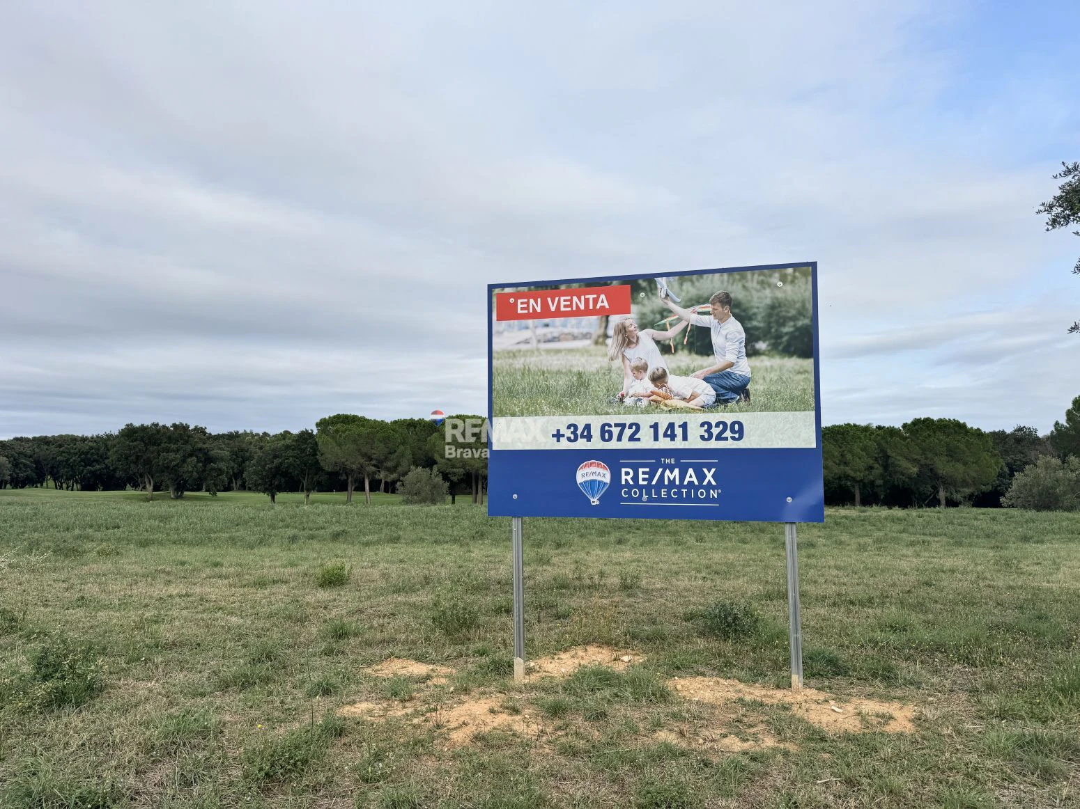 Exclusiva Parcela de 2.512 m² en Primera Línea de Golf en Peralada