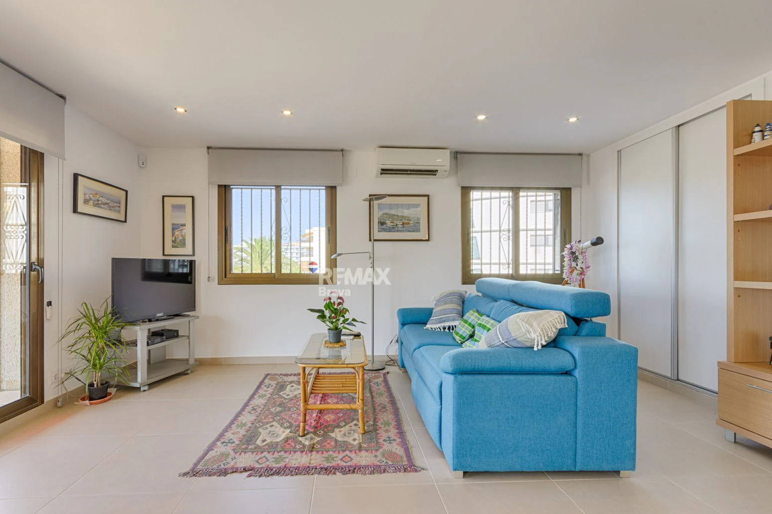 Exclusivo Apartamento Frente al Mar en Roses con Impresionante Terraza de 256 m²