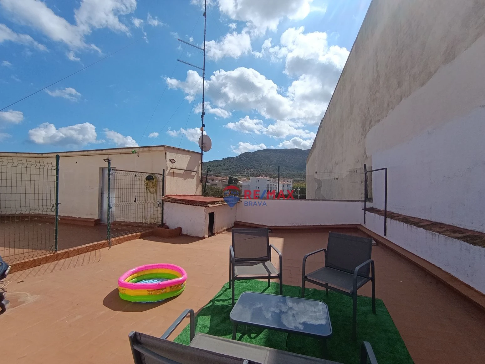 Casa en venta en Llançà con terraza, 3 habitaciones , dere