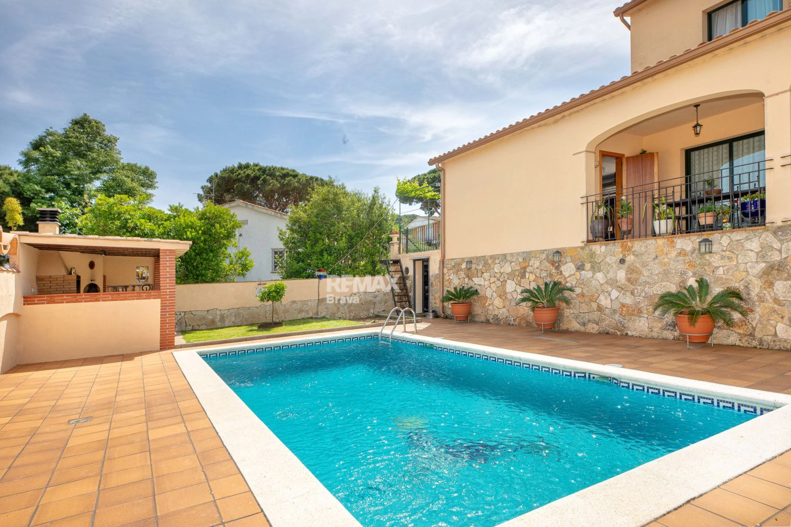Elegante Villa Mediterránea en S’Agaró a Pocos Minutos de la Playa de Sant Pol