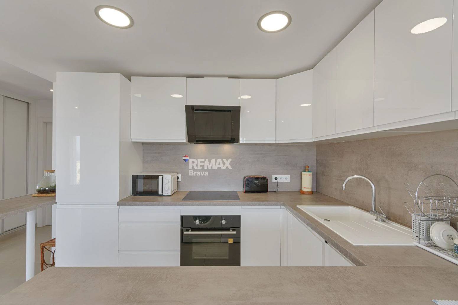 Exclusivo Apartamento Frente al Mar en Roses con Impresionante Terraza de 256 m²