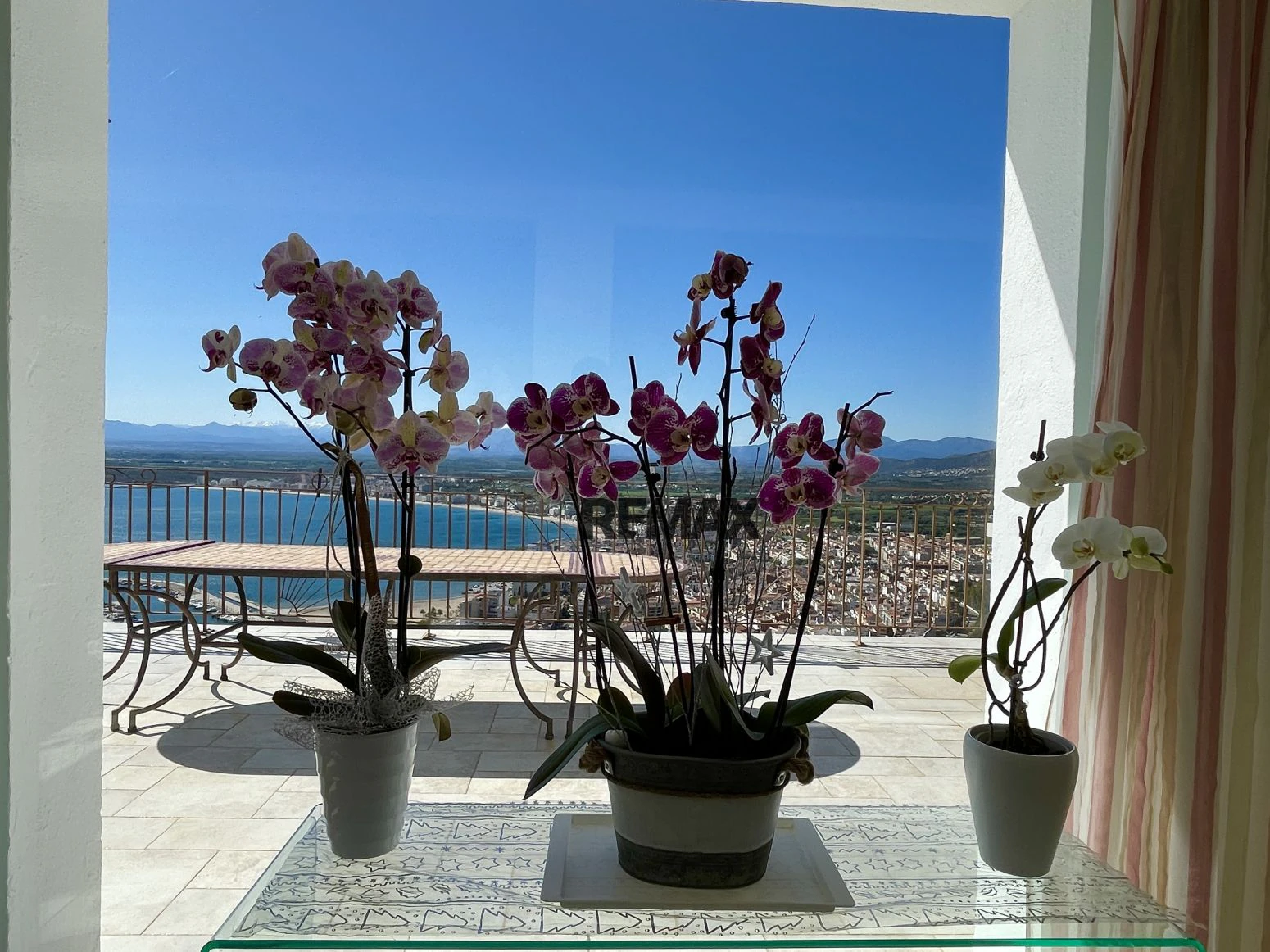 Villa mediterránea con espectaculares vistas al mar