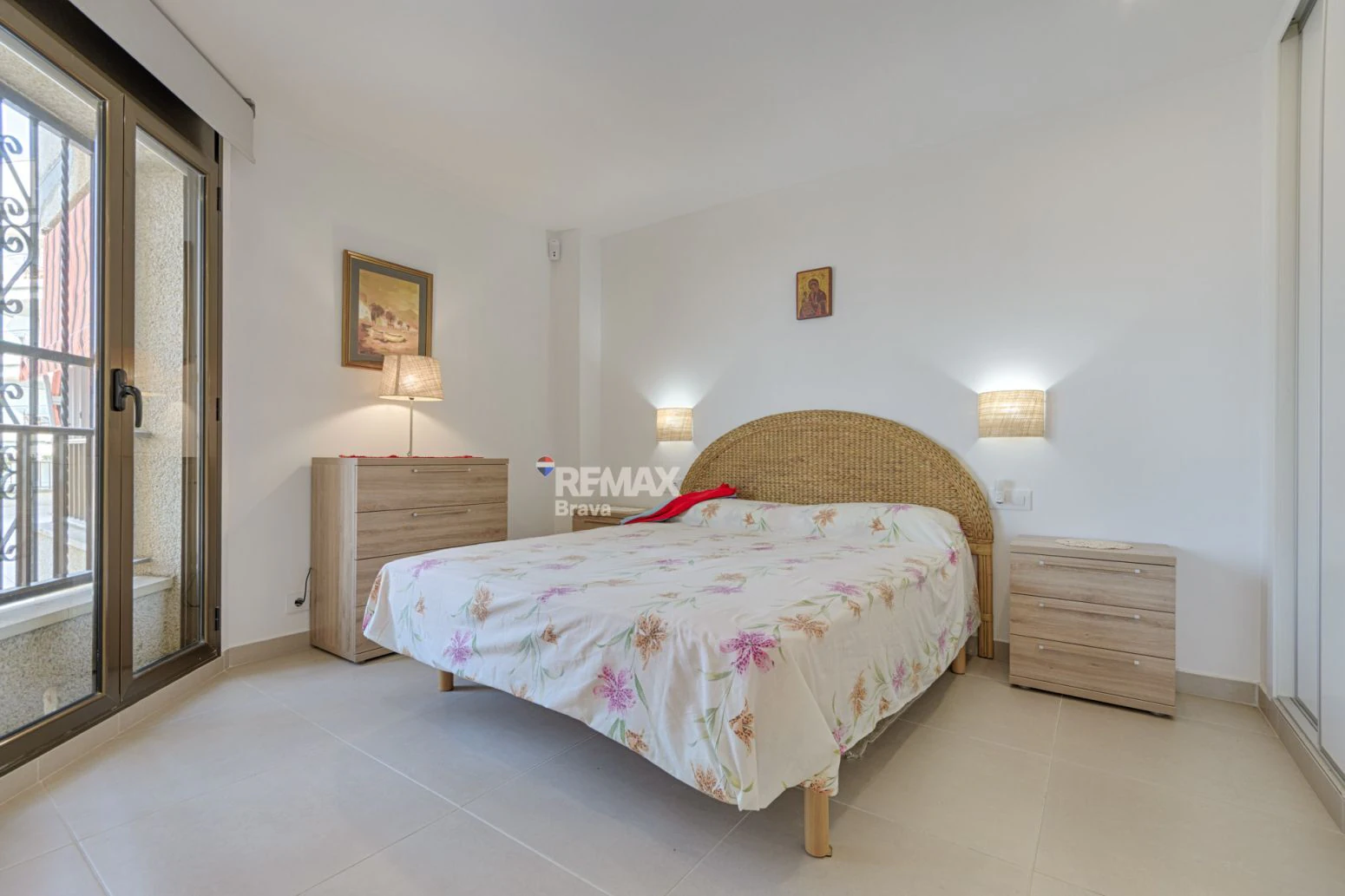 Exclusivo Apartamento Frente al Mar en Roses con Impresionante Terraza de 256 m²