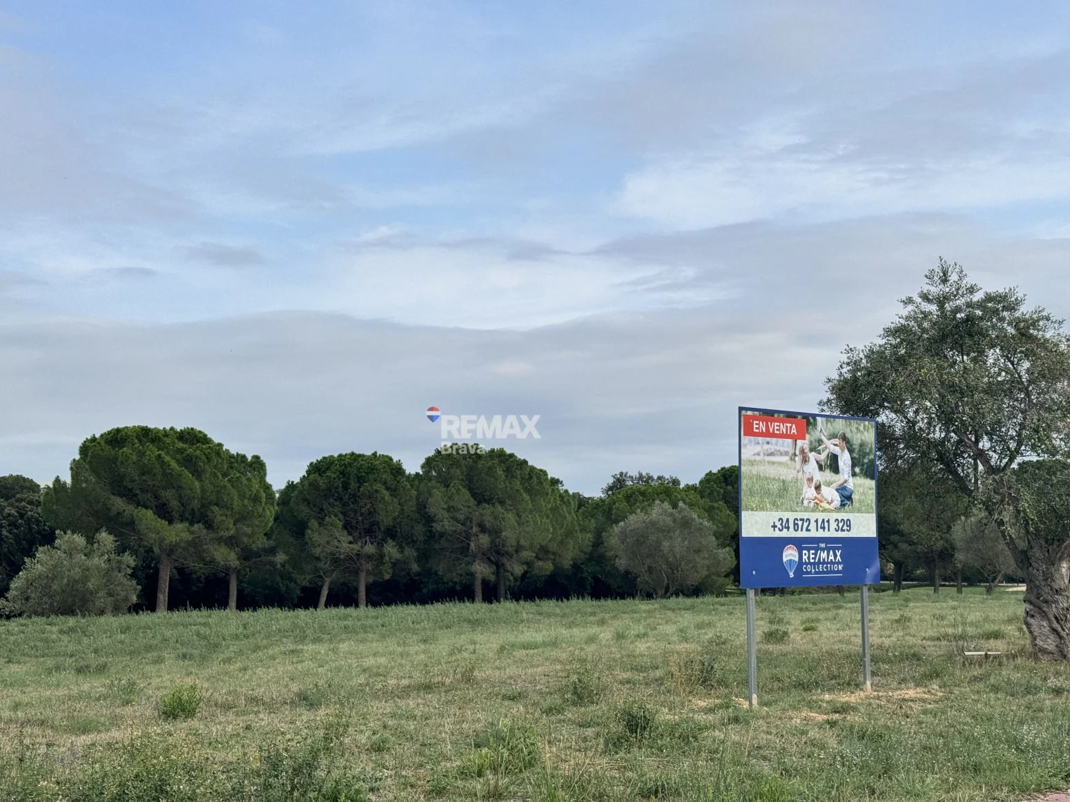 Exclusiva Parcela de 2.512 m² en Primera Línea de Golf en Peralada