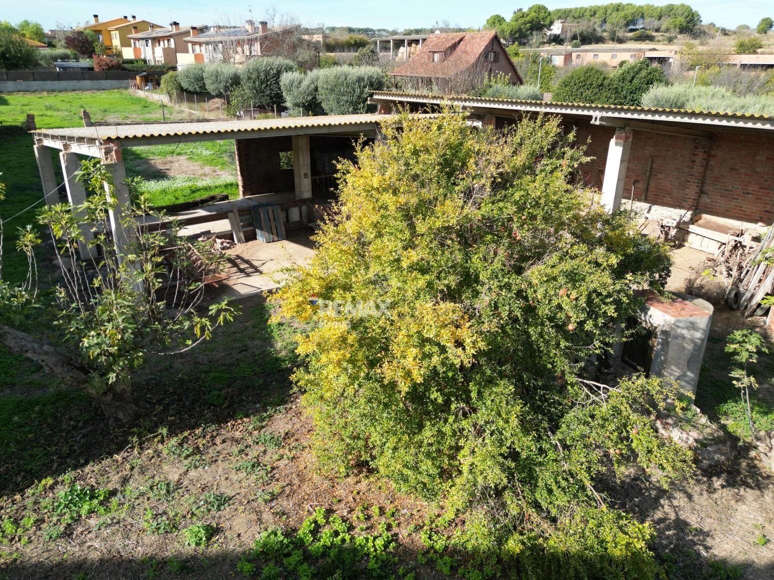 Oportunidad Única en La Tallada d’Empordà: Amplio Terreno en Zona Residencial