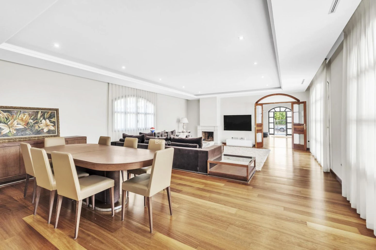 Villa Premium en Primera Línea de Golf en Peralada con Amplios Jardines y Privacidad Total