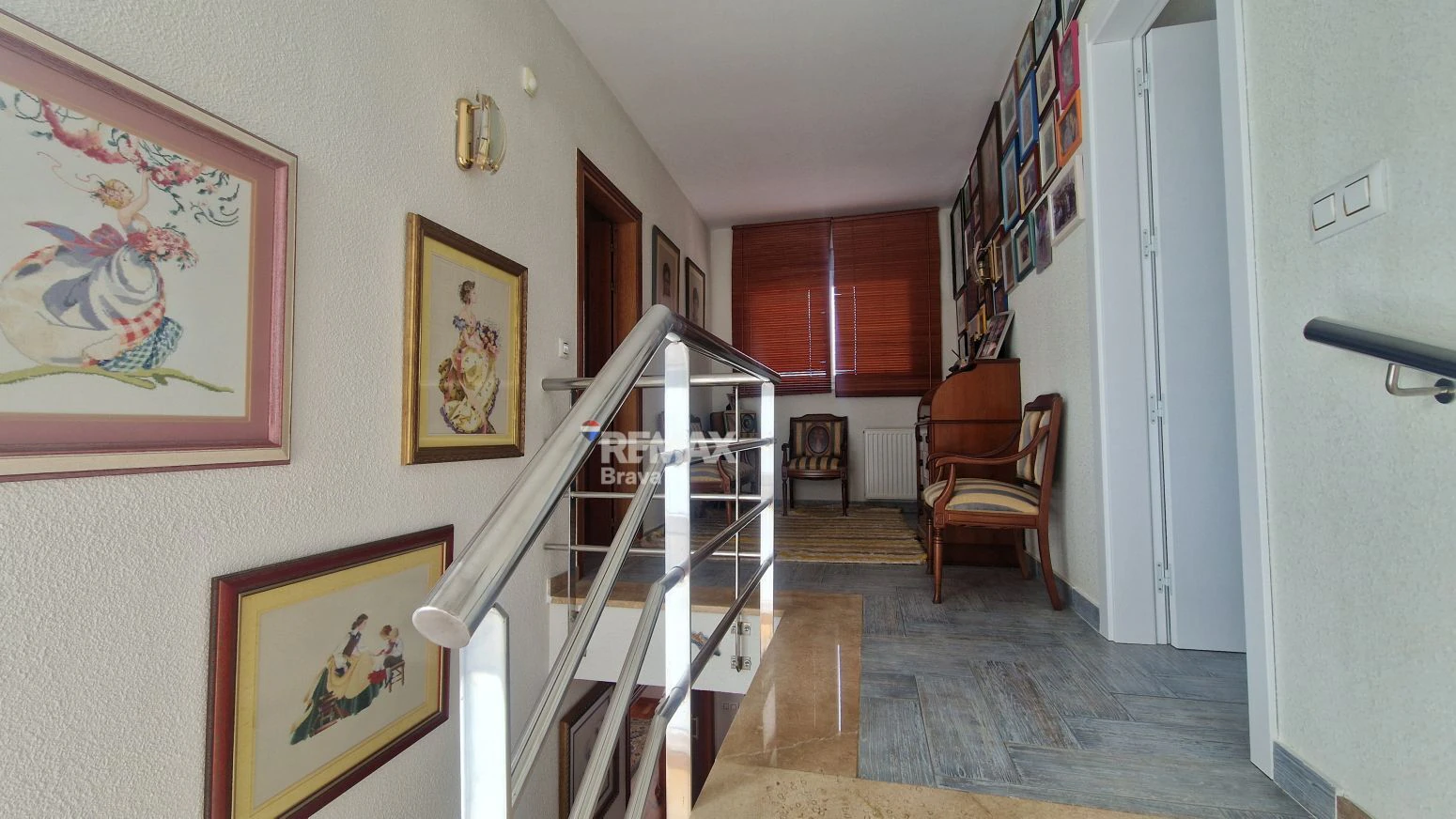 Exclusiva Vivienda en Roses sobre Parcela de 1.190 m² en Entorno Muy Tranquilo