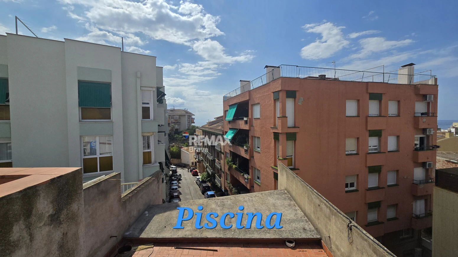Exclusiva Oportunidad en Blanes: Solar con Más de 500 m² Construidos