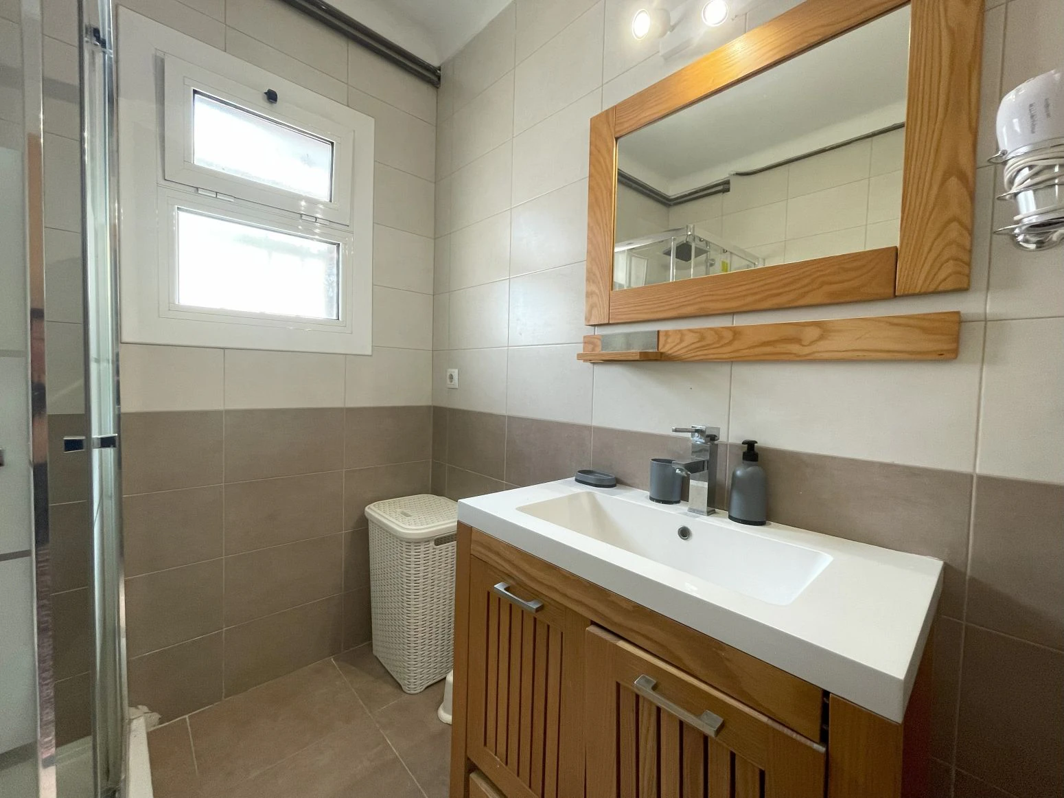 Casa en venta en Llançà con terraza, 3 habitaciones , dere