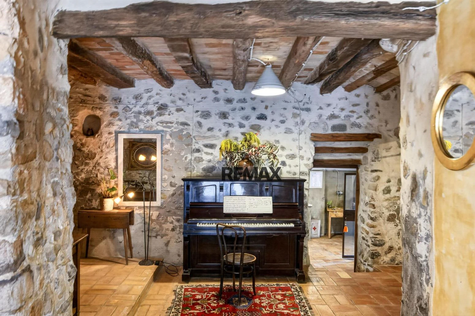 Casa de pueblo con encanto y más de 500 m² entre el Pla de l’Estany y l’Alt Empordà con licencia turística
