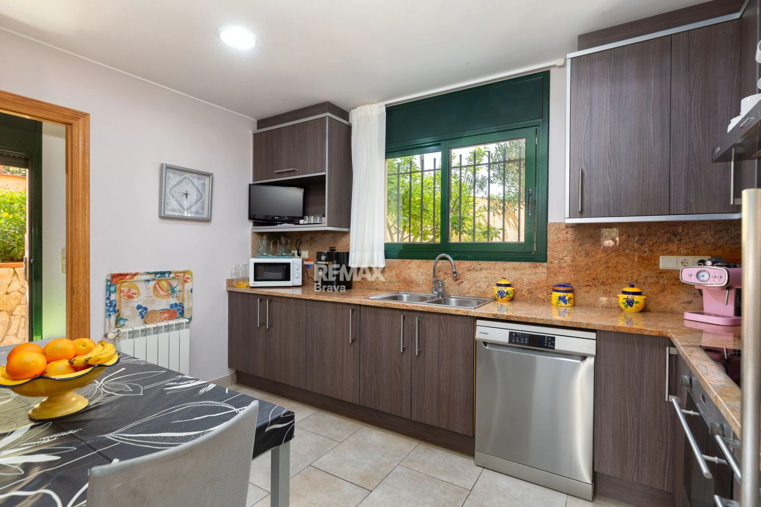 Elegante Villa Mediterránea en S’Agaró a Pocos Minutos de la Playa de Sant Pol
