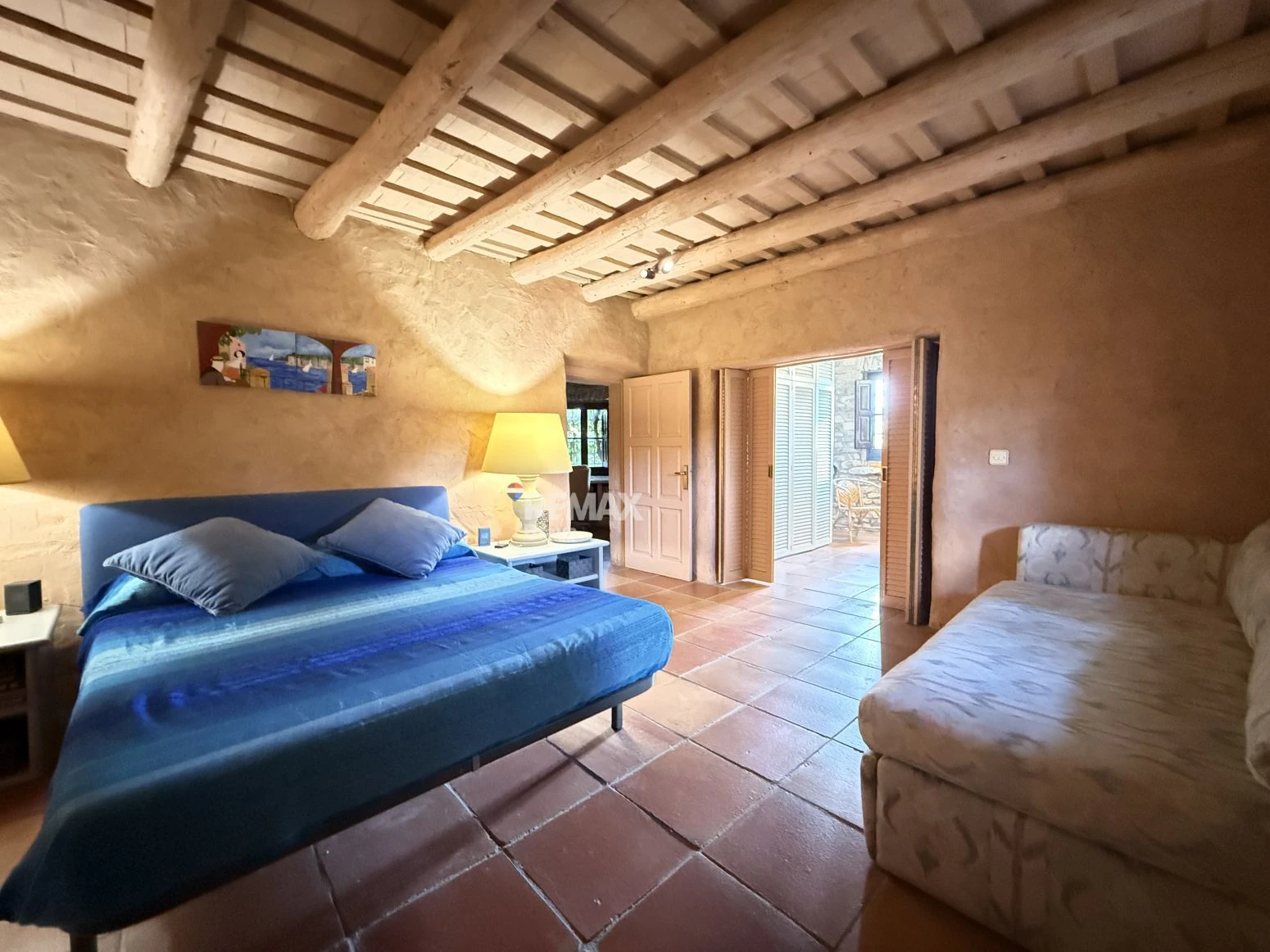 Encantadora Casa de Piedra Restaurada en el Corazón Histórico de Madremanya