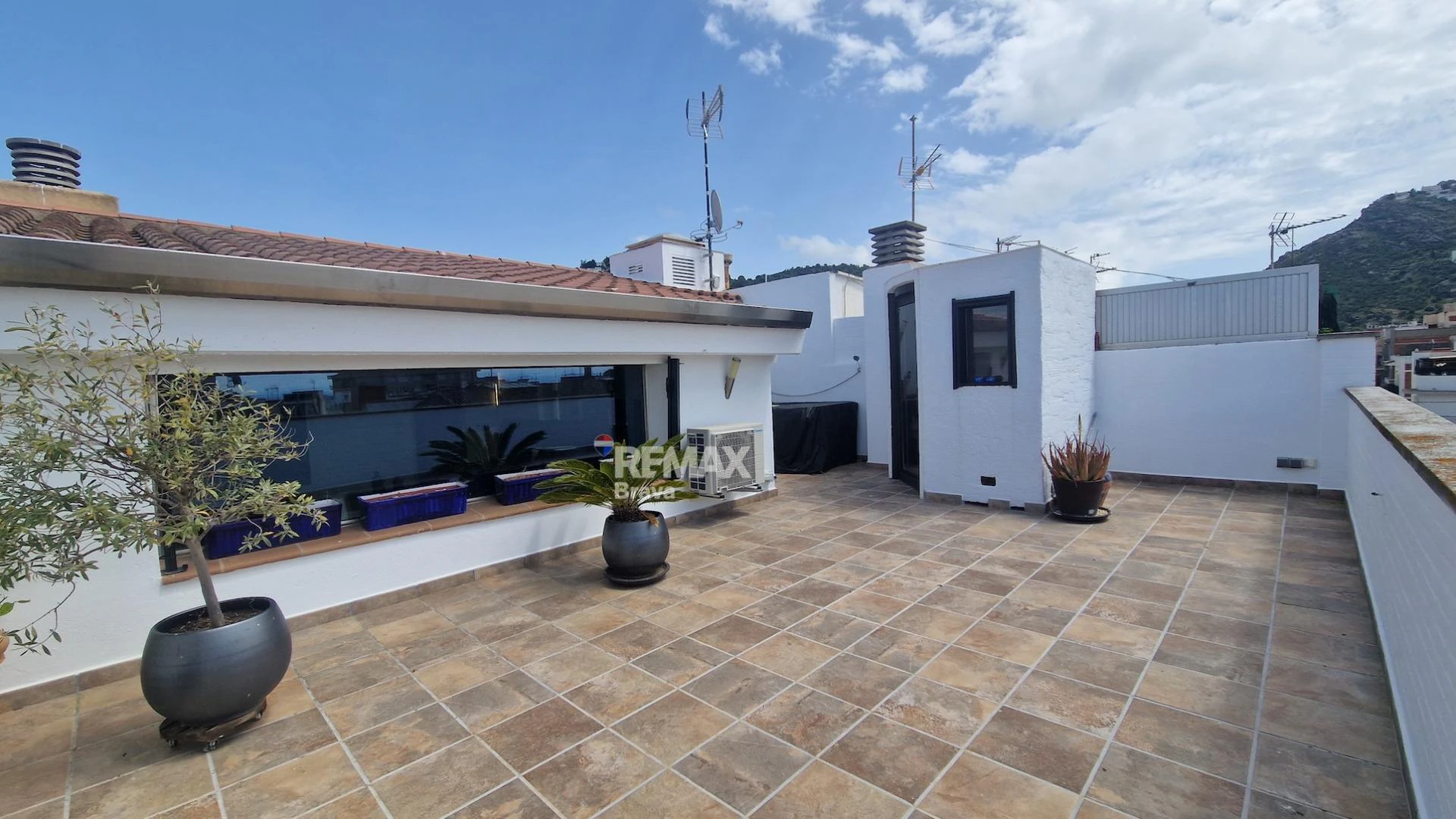 Ático de lujo en el centro de Roses - Remax Brava