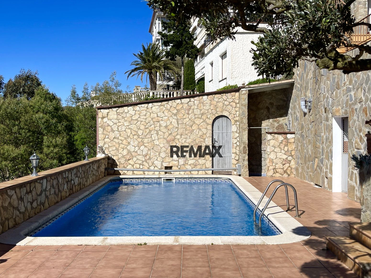 Villa mediterránea con espectaculares vistas al mar