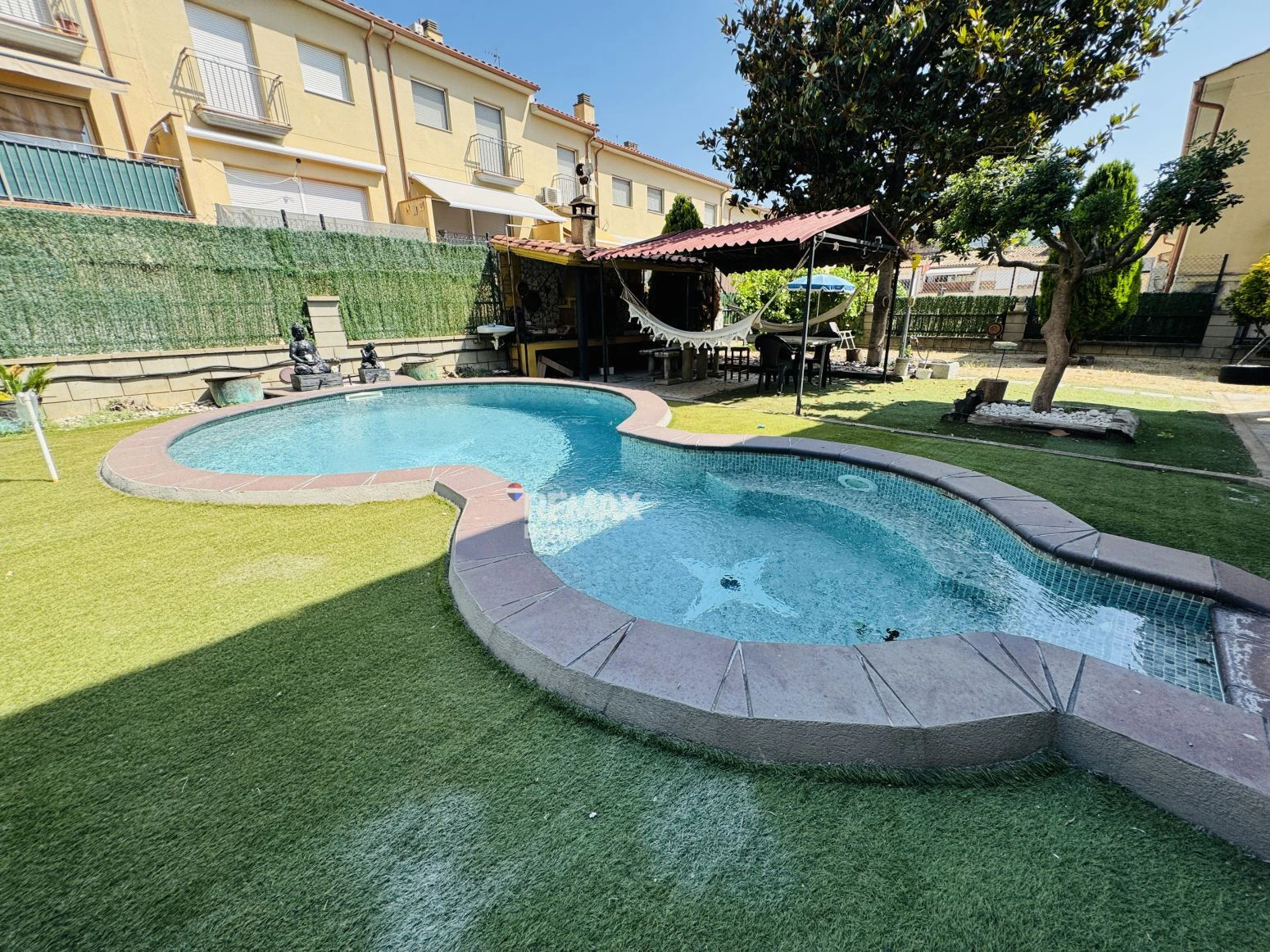 Exclusiva vivienda familiar de 6 habitaciones con piscina privada en Amer