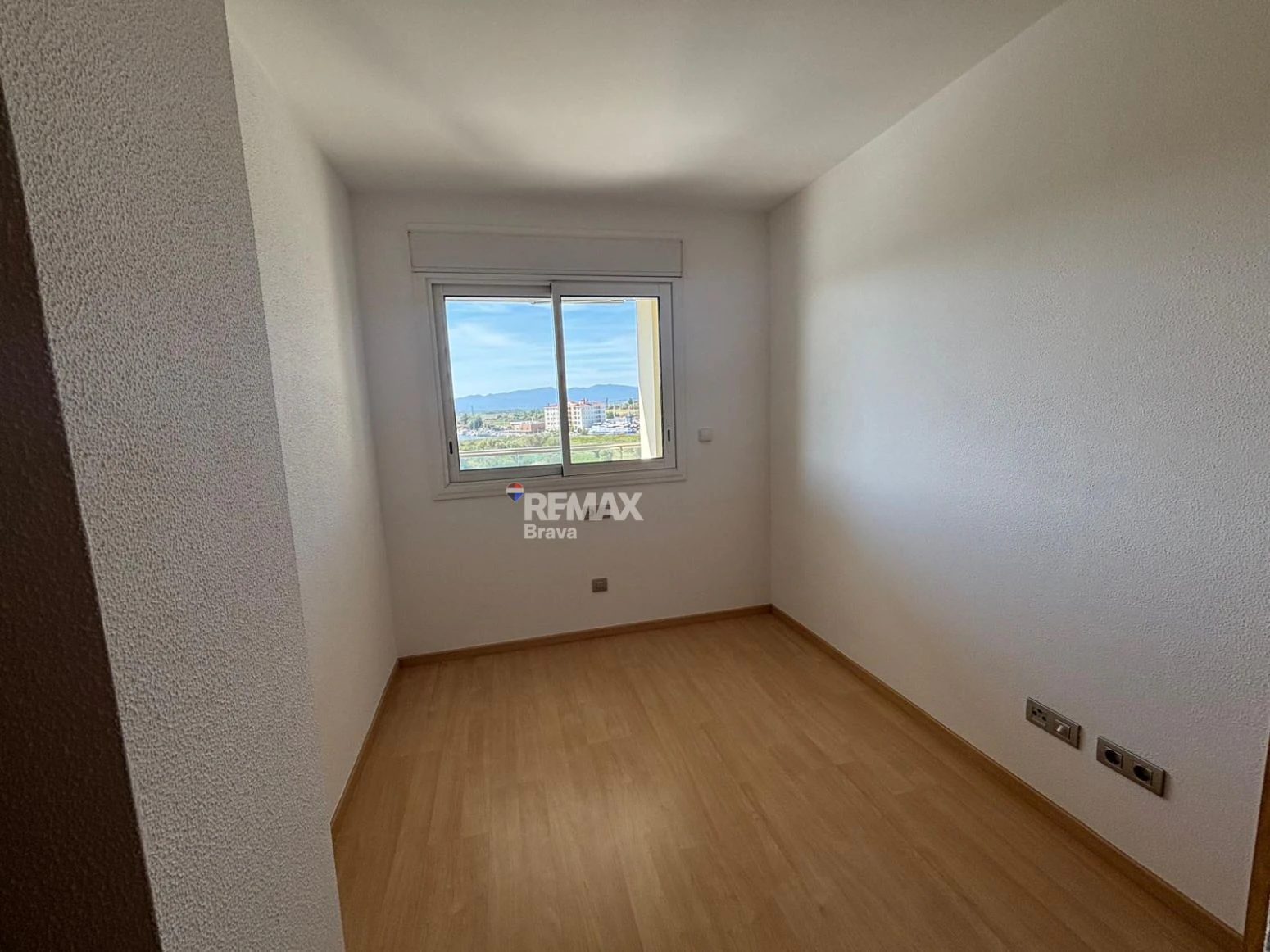 Apartamento con espectaculares vistas al canal en una de las mejores zonas de Santa Margarita, Roses