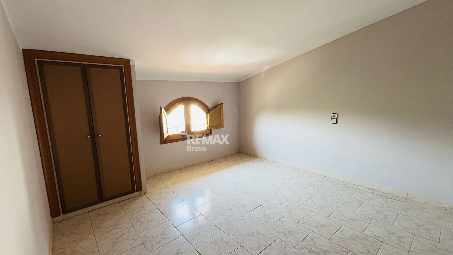 Exclusiva vivienda familiar de 6 habitaciones con piscina privada en Amer