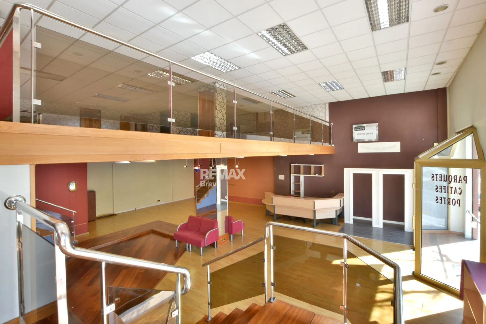 Amplio local comercial con altillo en Mas Lluhí – Sant Feliu de Llobregat