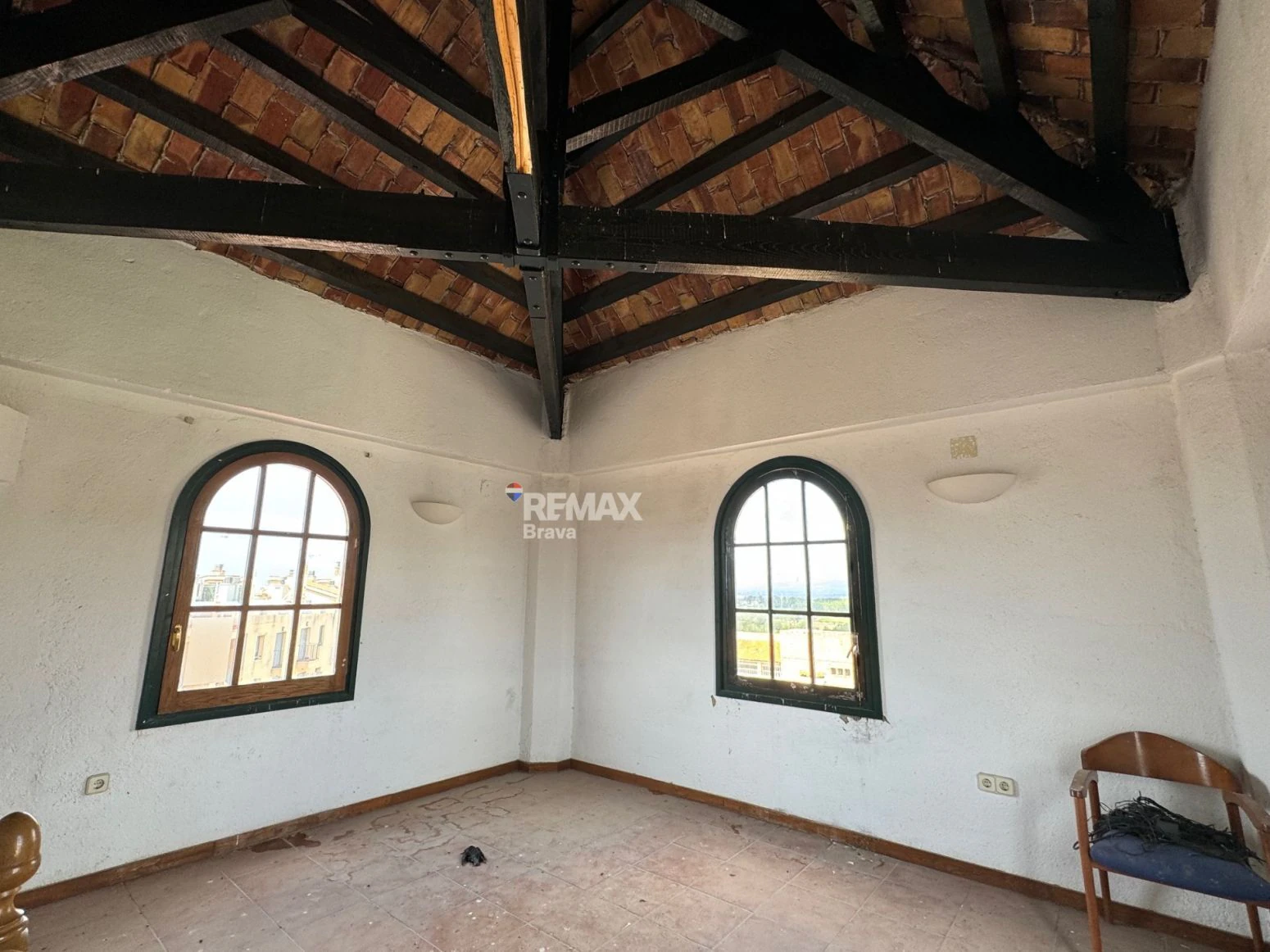 Exclusiva finca enoturística en Tarragona con restaurante, bodega y vivienda