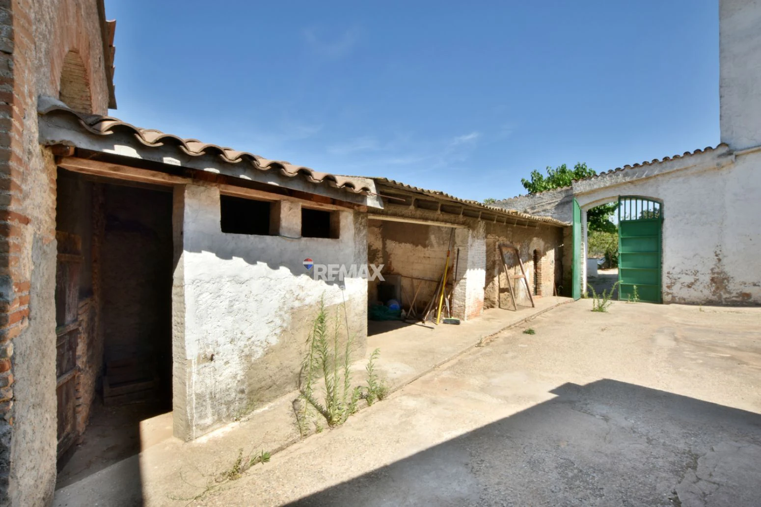 Exclusiva finca de 8.500 m² con majestuosa masía histórica en Barcelona