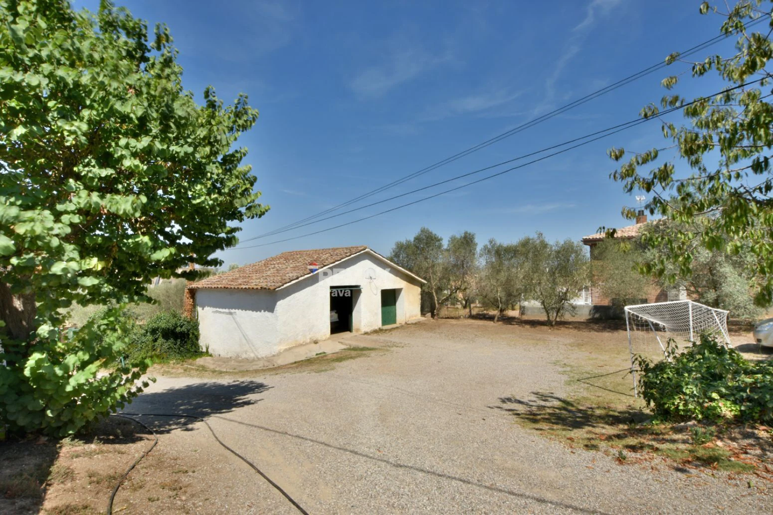 Exclusiva finca de 8.500 m² con majestuosa masía histórica en Barcelona