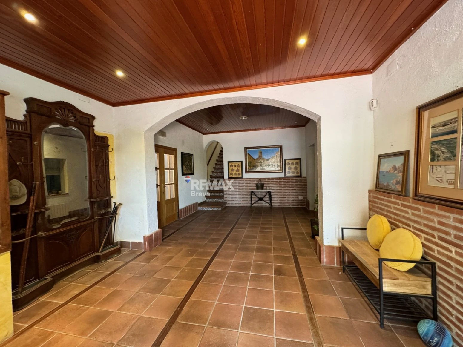 Exclusiva finca enoturística en Tarragona con restaurante, bodega y vivienda