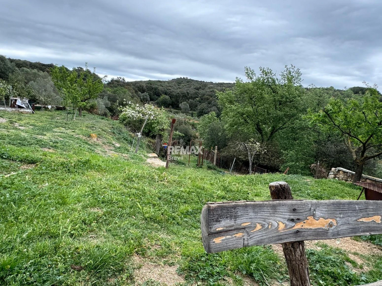 Masía en Sant Daniel (Girona) | 5 habitaciones, 3 baños y gran finca con múltiples posibilidades