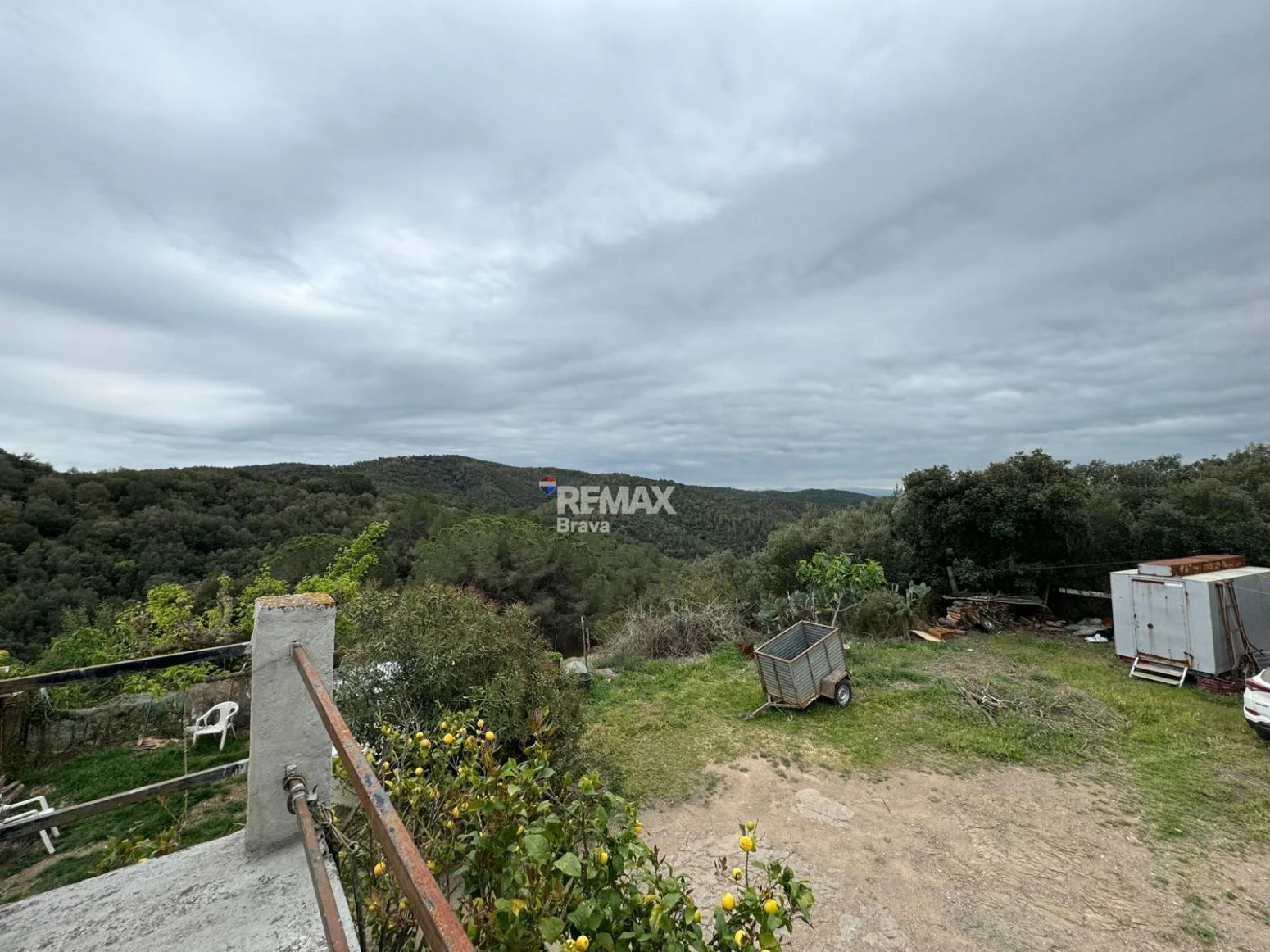 Masía en Sant Daniel (Girona) | 5 habitaciones, 3 baños y gran finca con múltiples posibilidades