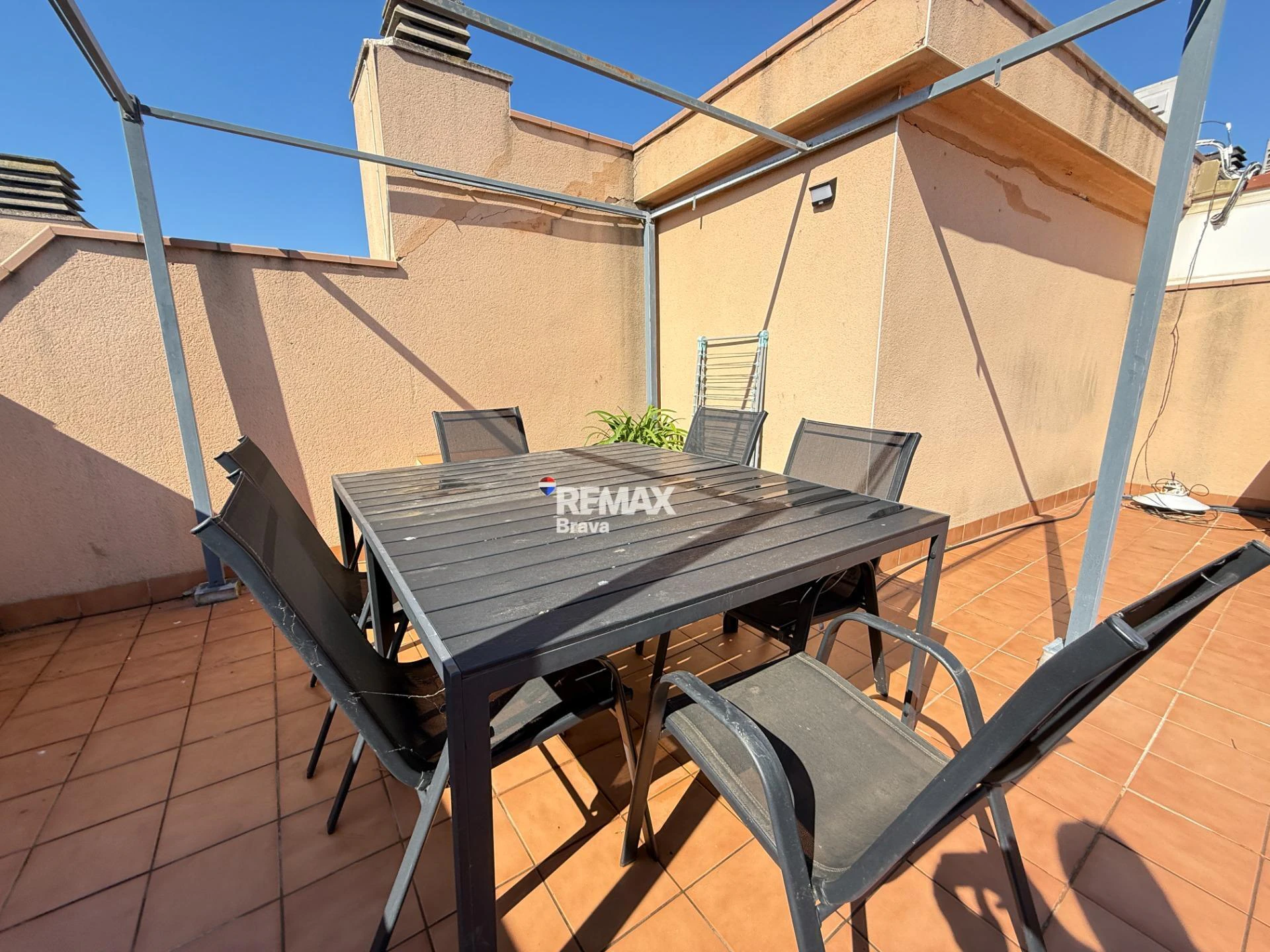 Exclusivo ático con solárium en Empuriabrava, luminosidad, confort y vistas despejadas en el sector Alberes