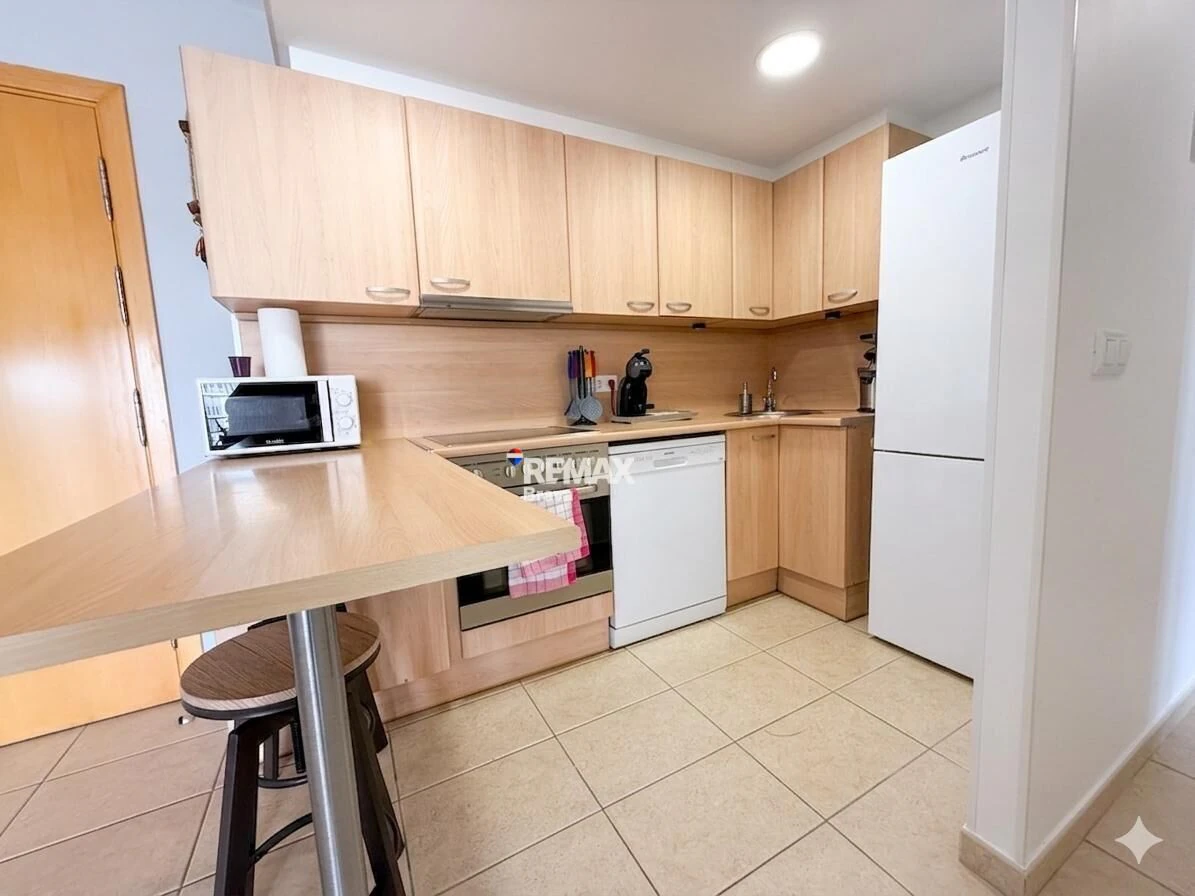 Exclusivo ático con solárium en Empuriabrava, luminosidad, confort y vistas despejadas en el sector Alberes