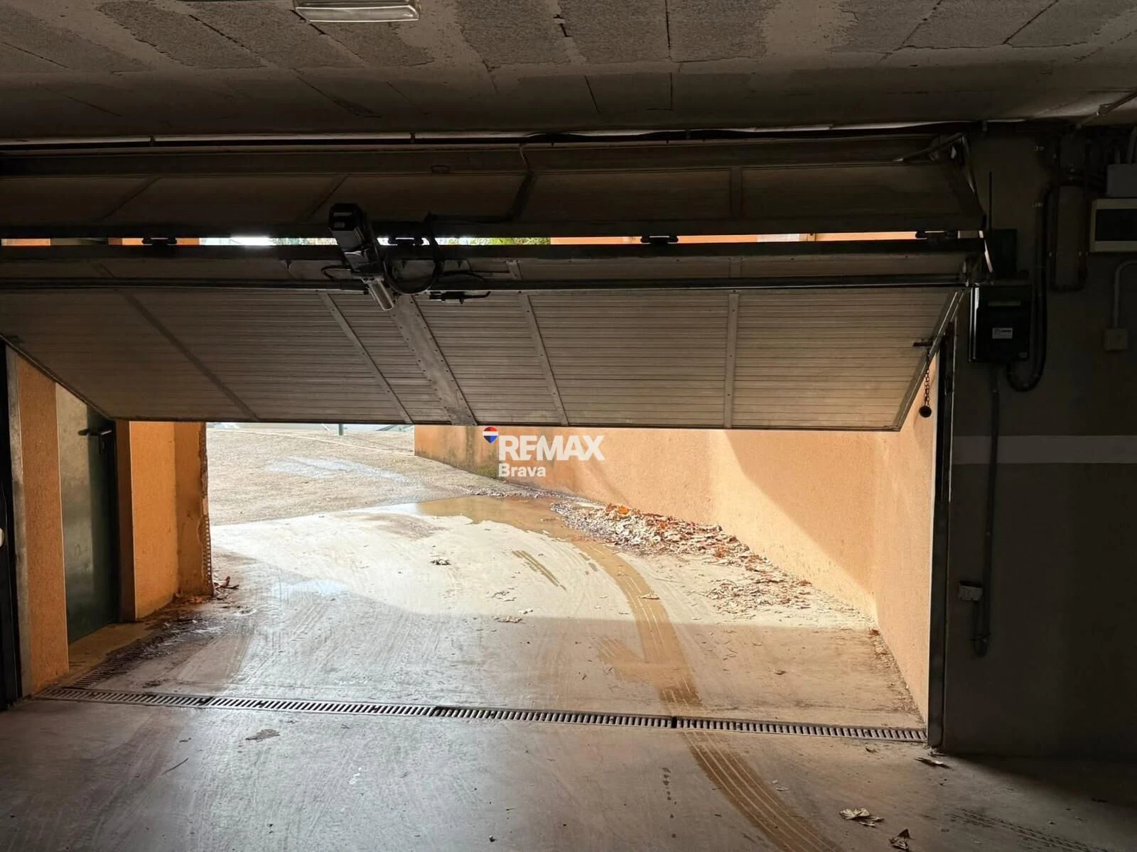 Exclusivo ático con solárium en Empuriabrava, luminosidad, confort y vistas despejadas en el sector Alberes