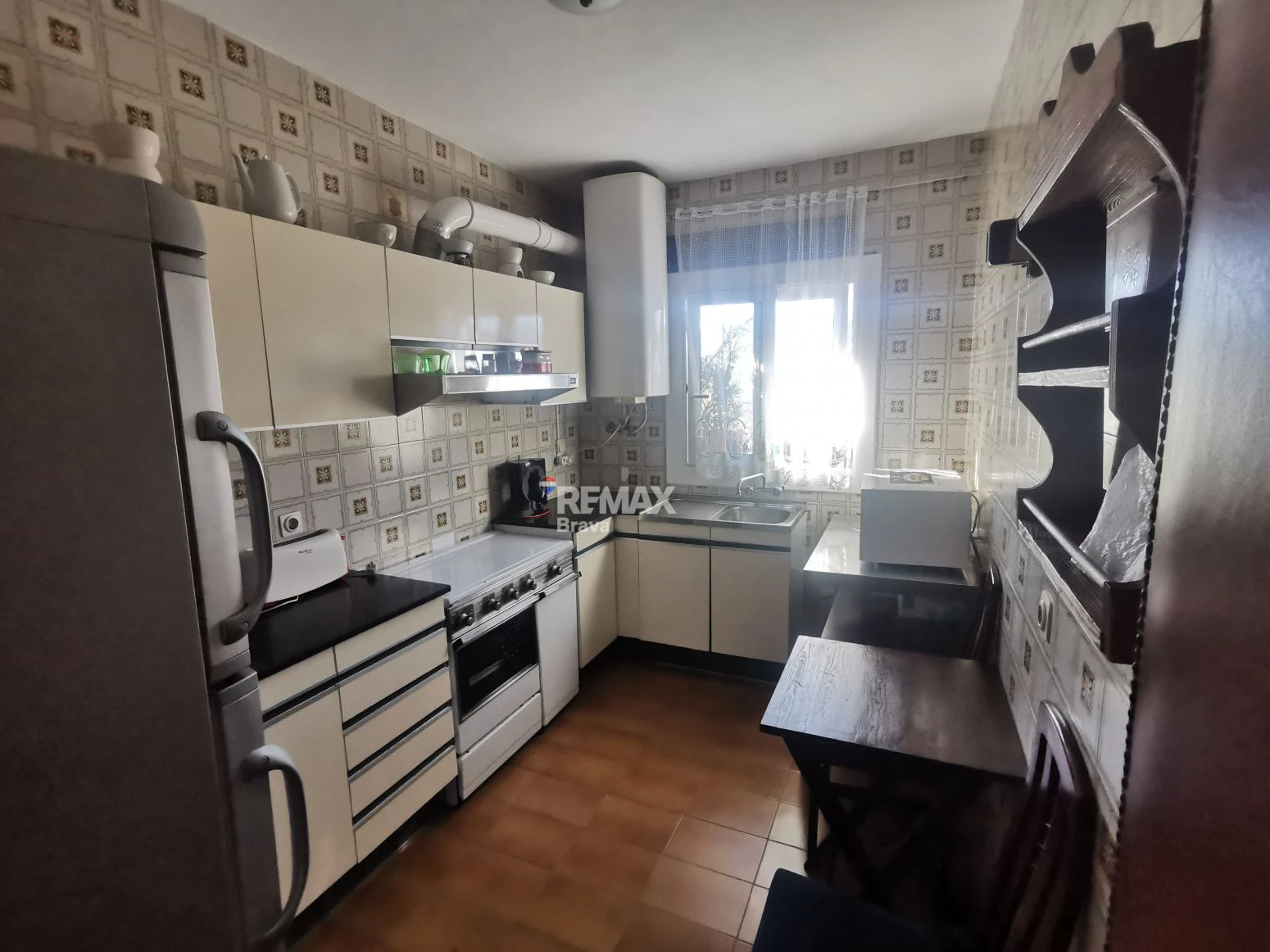 Casa con múltiples posibilidades en Sant Feliu de Guíxols: vivienda, negocio y ampliación