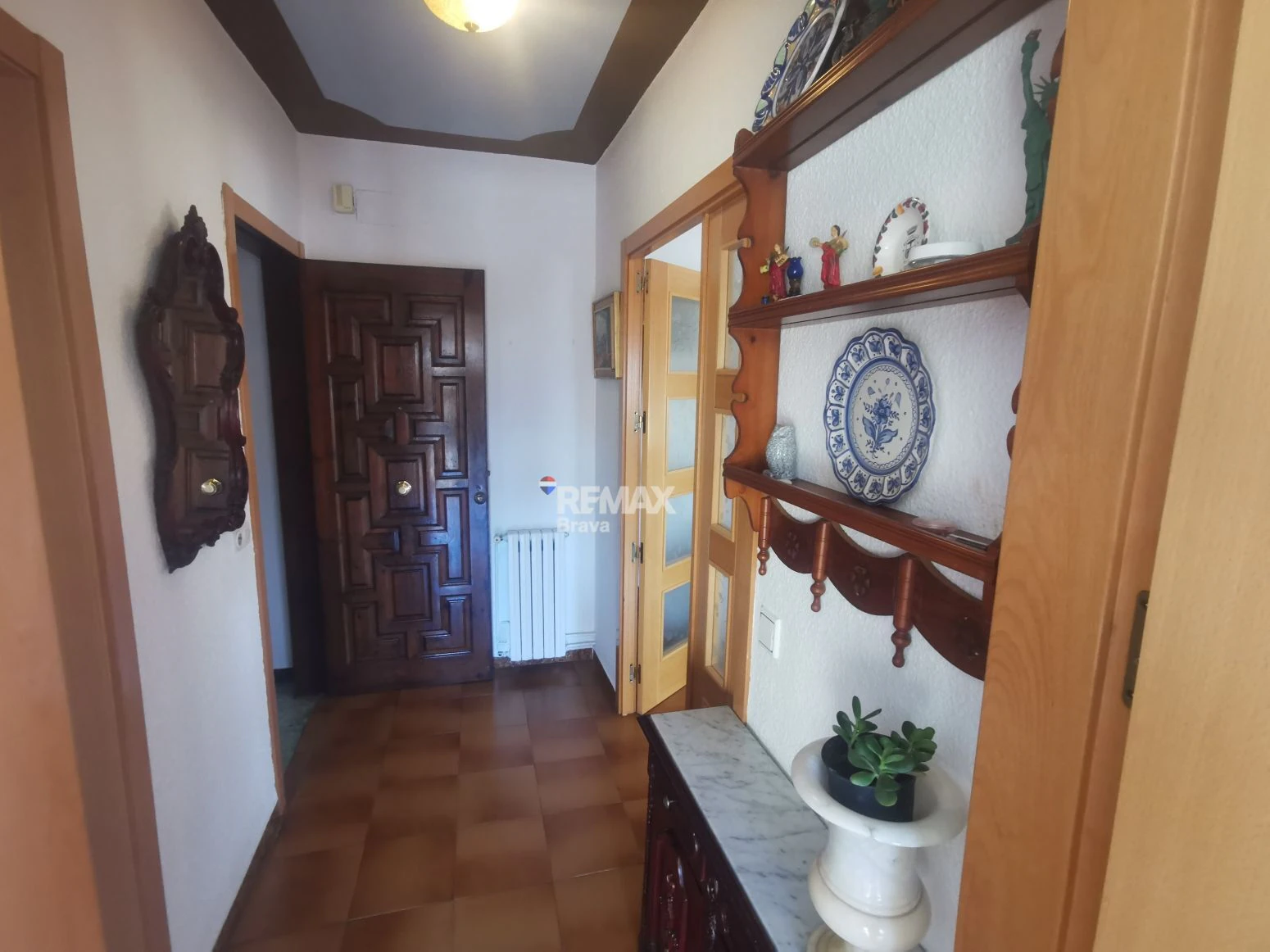Edificio con terrazas, local comercial y posibilidad de ampliación en Sant Feliu de Guíxols