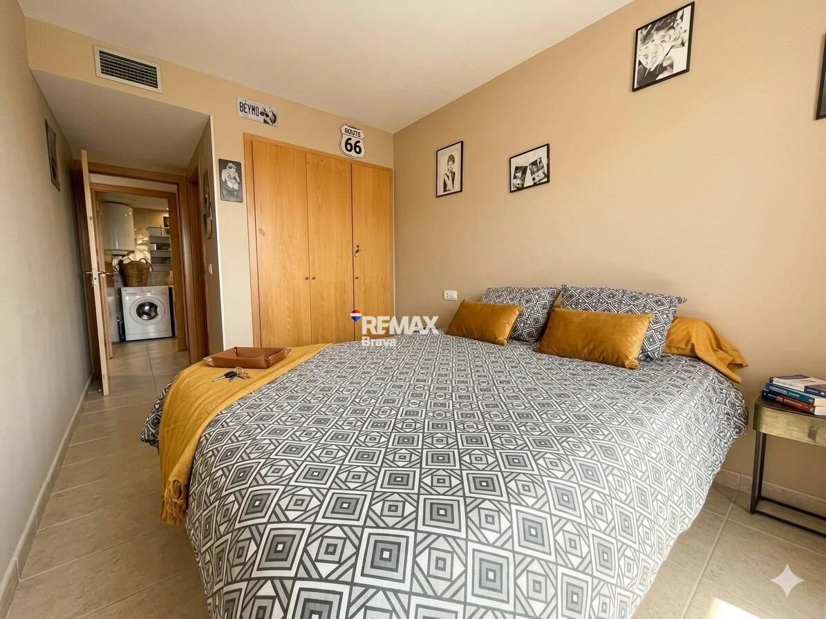 Exclusivo ático con solárium en Empuriabrava, luminosidad, confort y vistas despejadas en el sector Alberes
