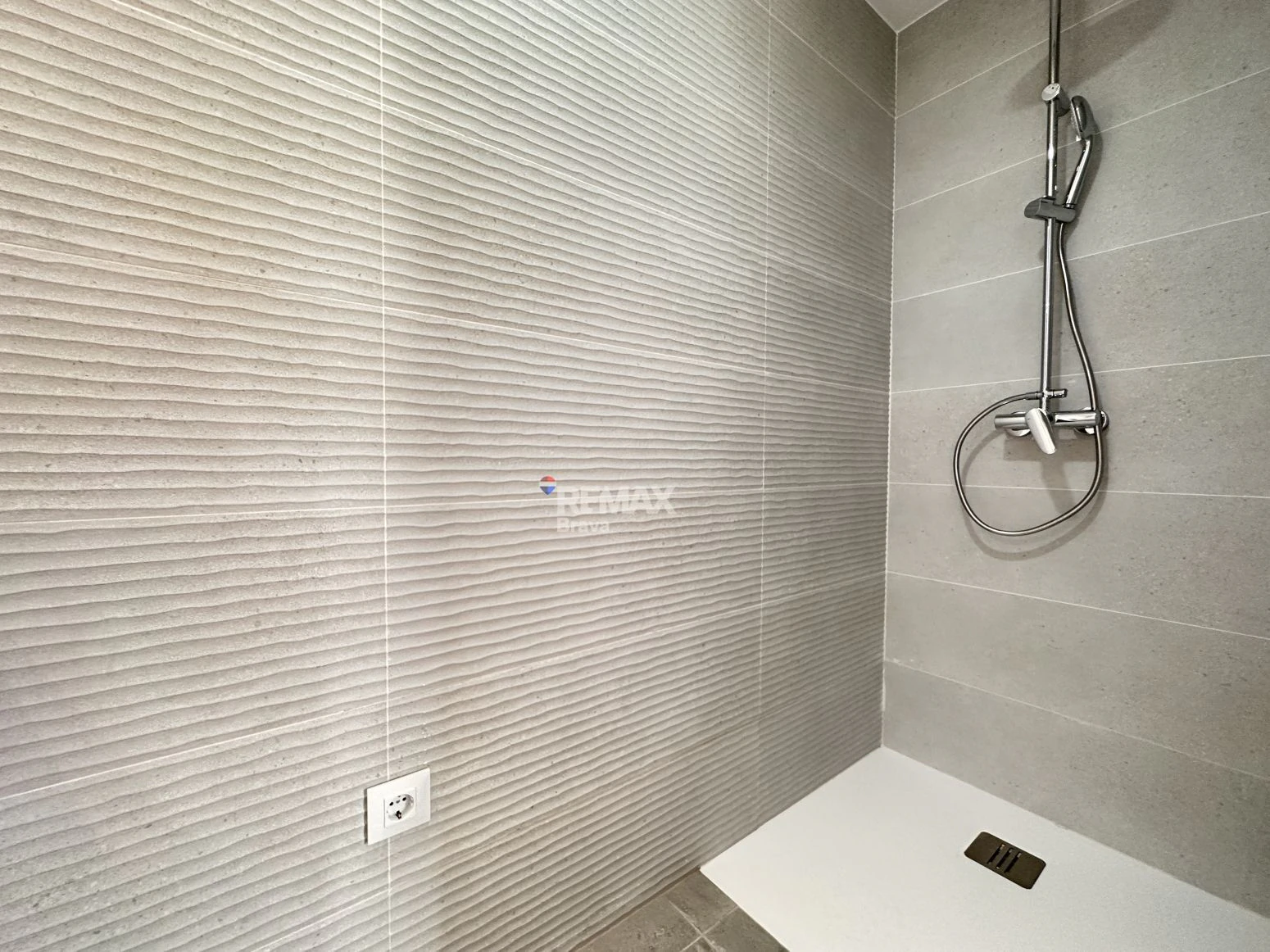 Casa moderna con alto confort y piscina privada en Empuriabrava
