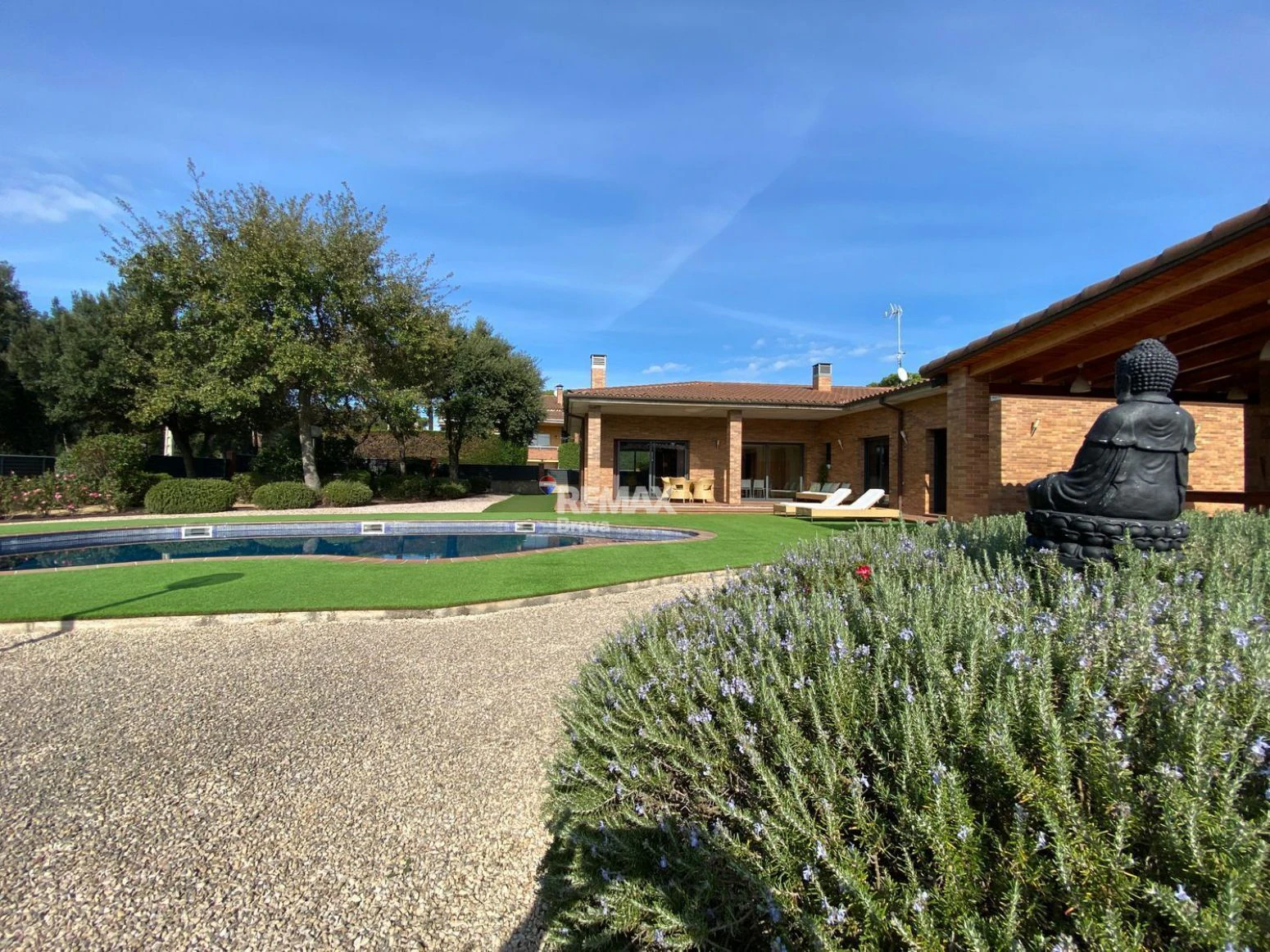 Caldes de Malavella – Llac del Cignes | Espectacular Villa con Piscina y Jardín Privado