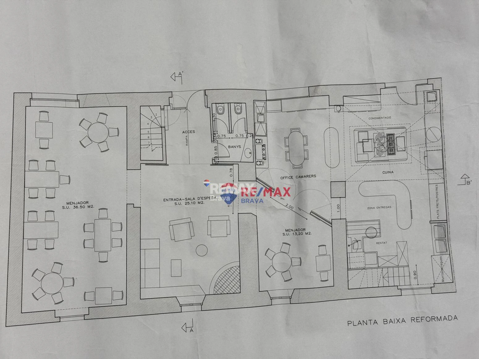 Mollet de Peralada · Exclusiva casa rústica restaurada con restaurante y vivienda privada