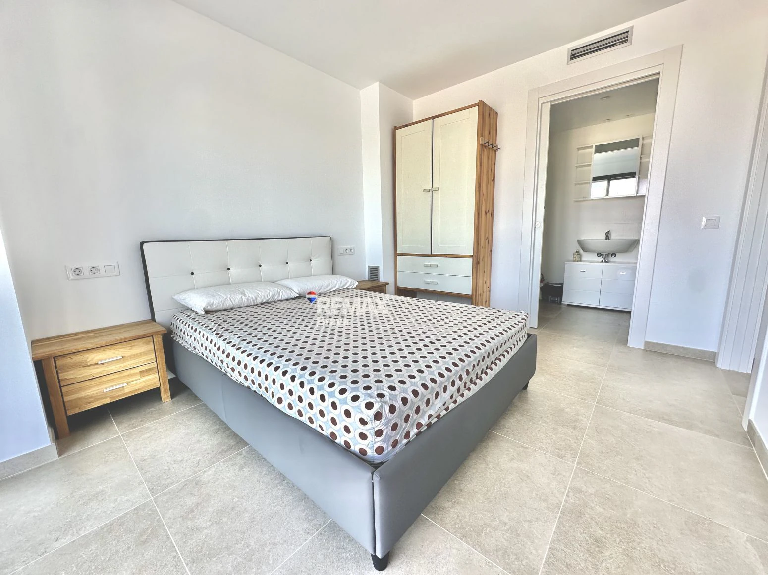 Roses, Santa Margarita | Moderno apartamento a estrenar en la Costa Brava