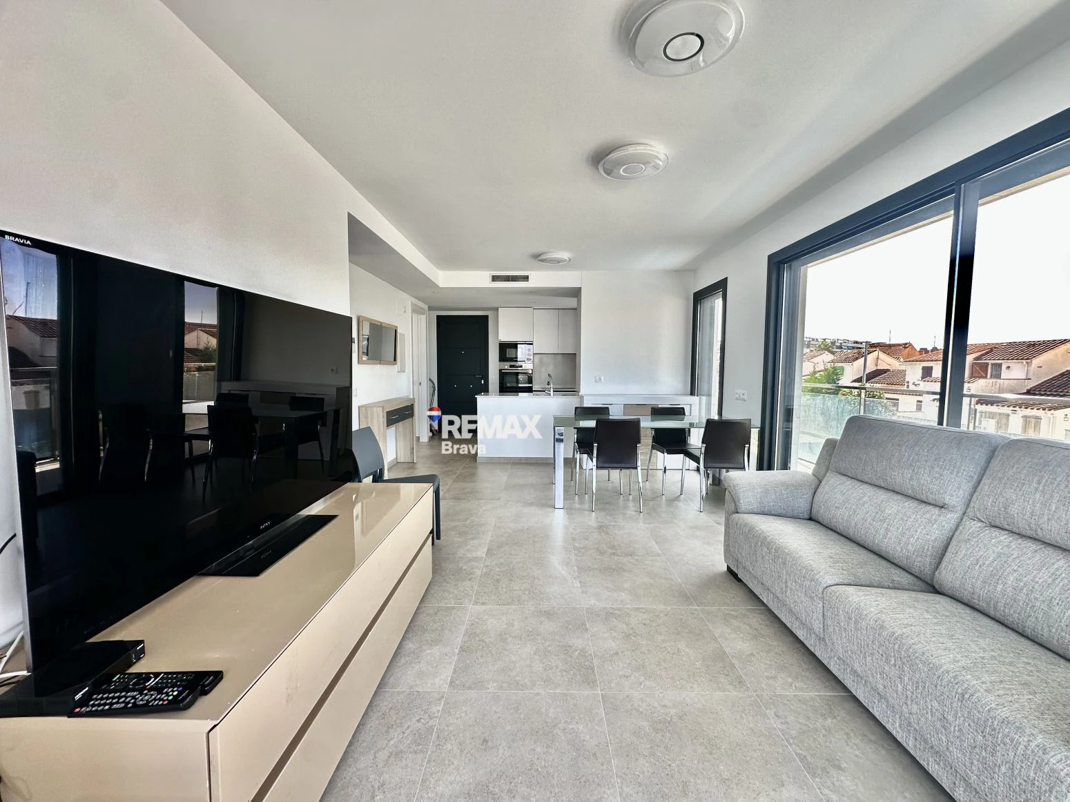 Roses, Santa Margarita | Moderno apartamento a estrenar en la Costa Brava